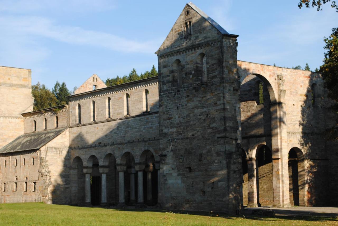 Fewo An Der Klosterruine Paulinzella Mit Kostenfreien Parkplatz Und Wlan Luaran gambar