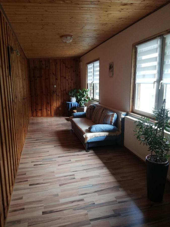 Fewo An Der Klosterruine Paulinzella Mit Kostenfreien Parkplatz Und Wlan Luaran gambar