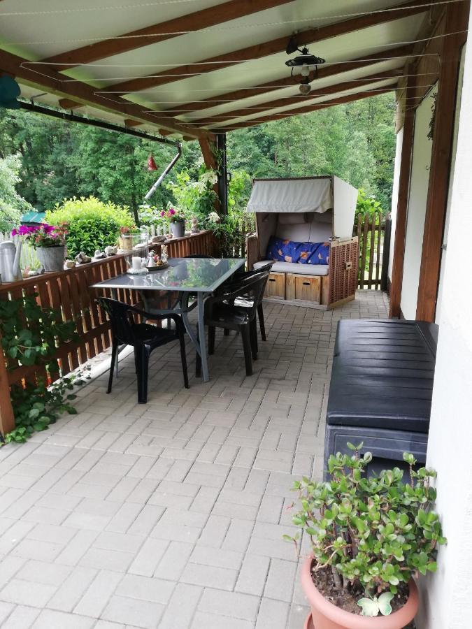 Fewo An Der Klosterruine Paulinzella Mit Kostenfreien Parkplatz Und Wlan Luaran gambar