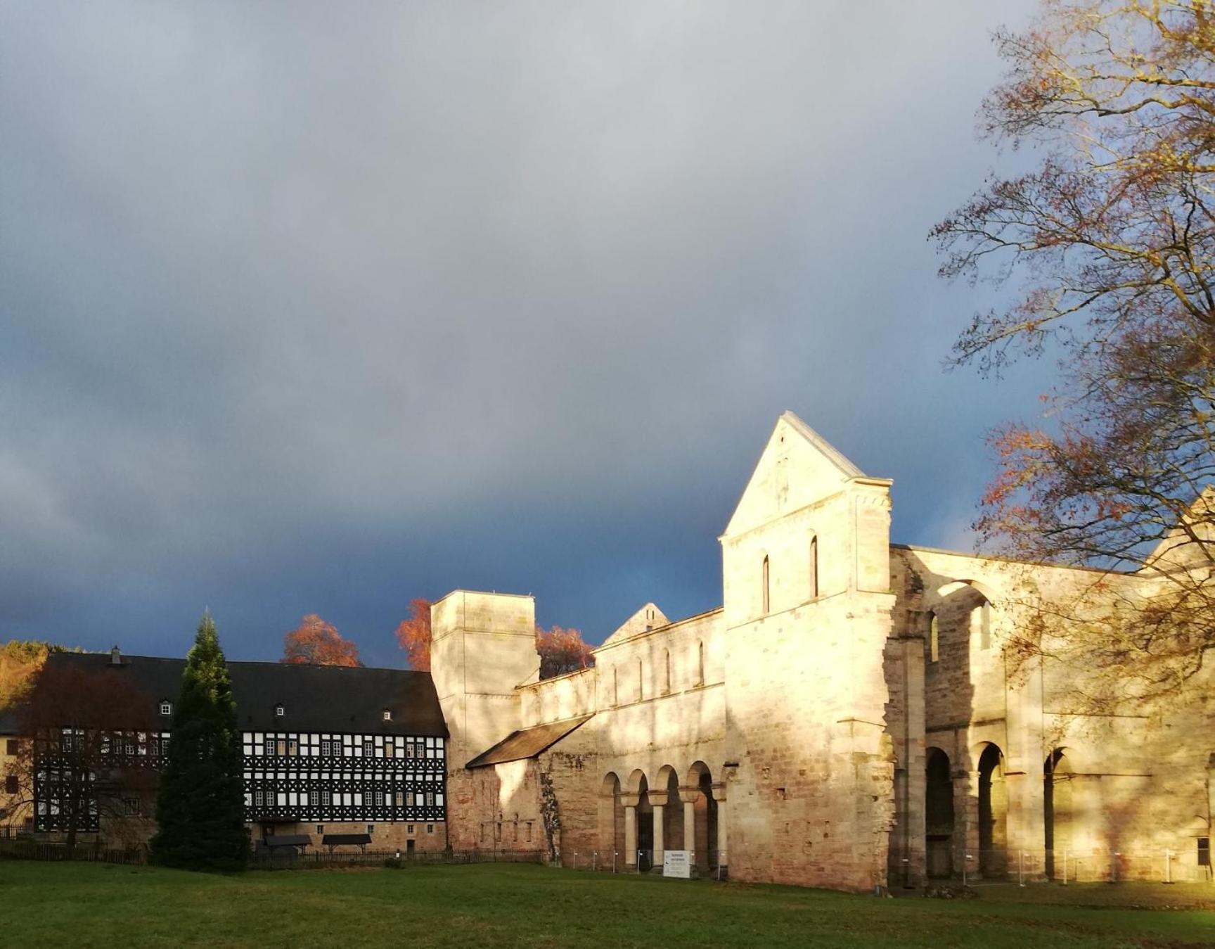 Fewo An Der Klosterruine Paulinzella Mit Kostenfreien Parkplatz Und Wlan Luaran gambar