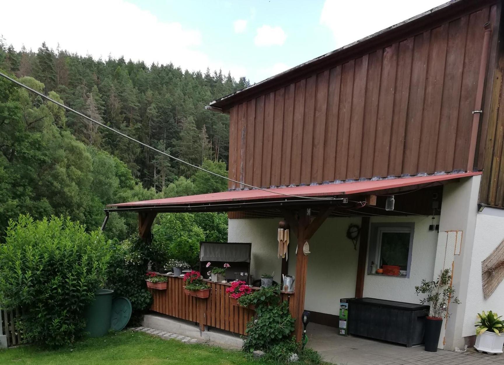 Fewo An Der Klosterruine Paulinzella Mit Kostenfreien Parkplatz Und Wlan Luaran gambar
